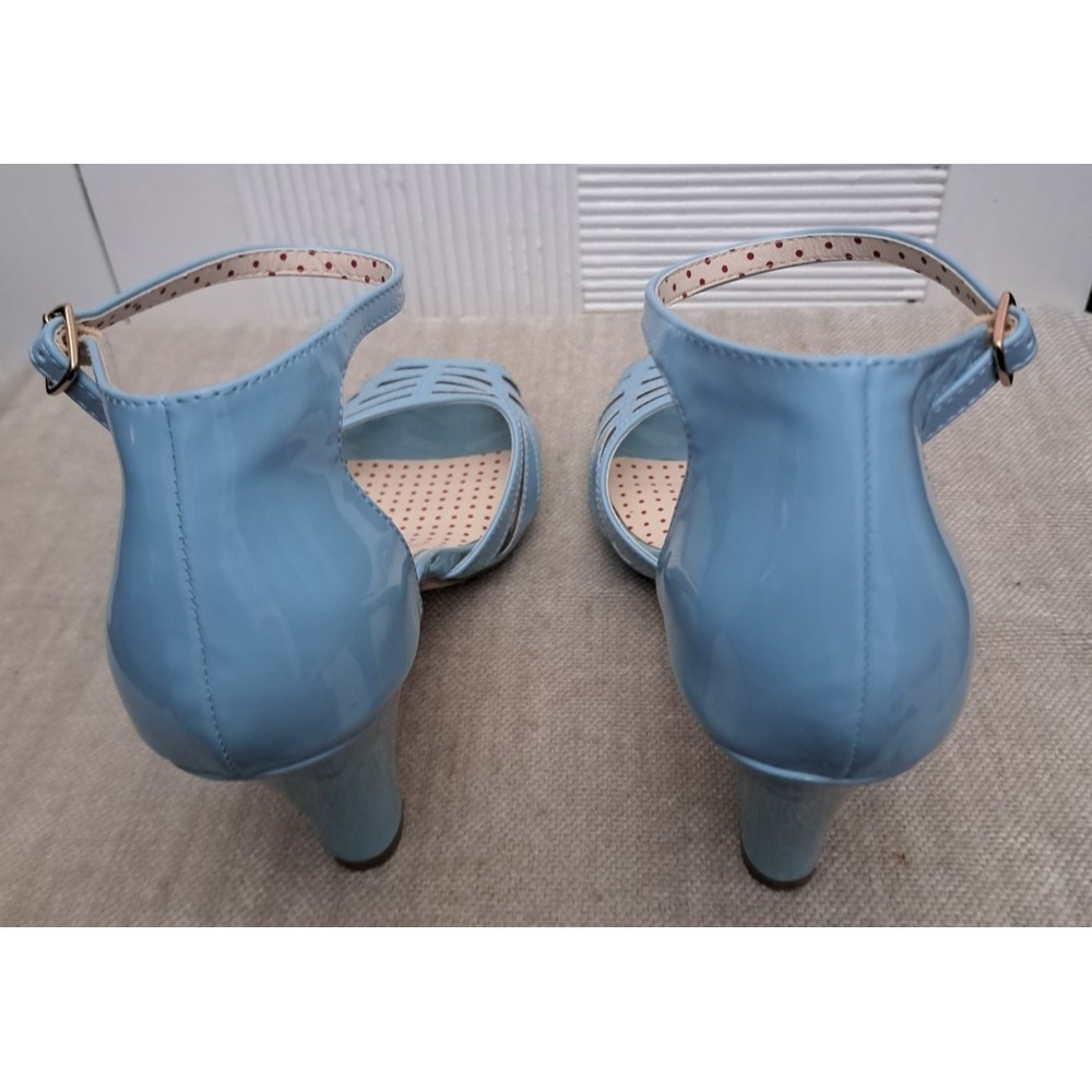 But Another Innocent Tale Heels Sandals Size 11 Blue Patent Leather Ankle Straps - Picture 8 of 10